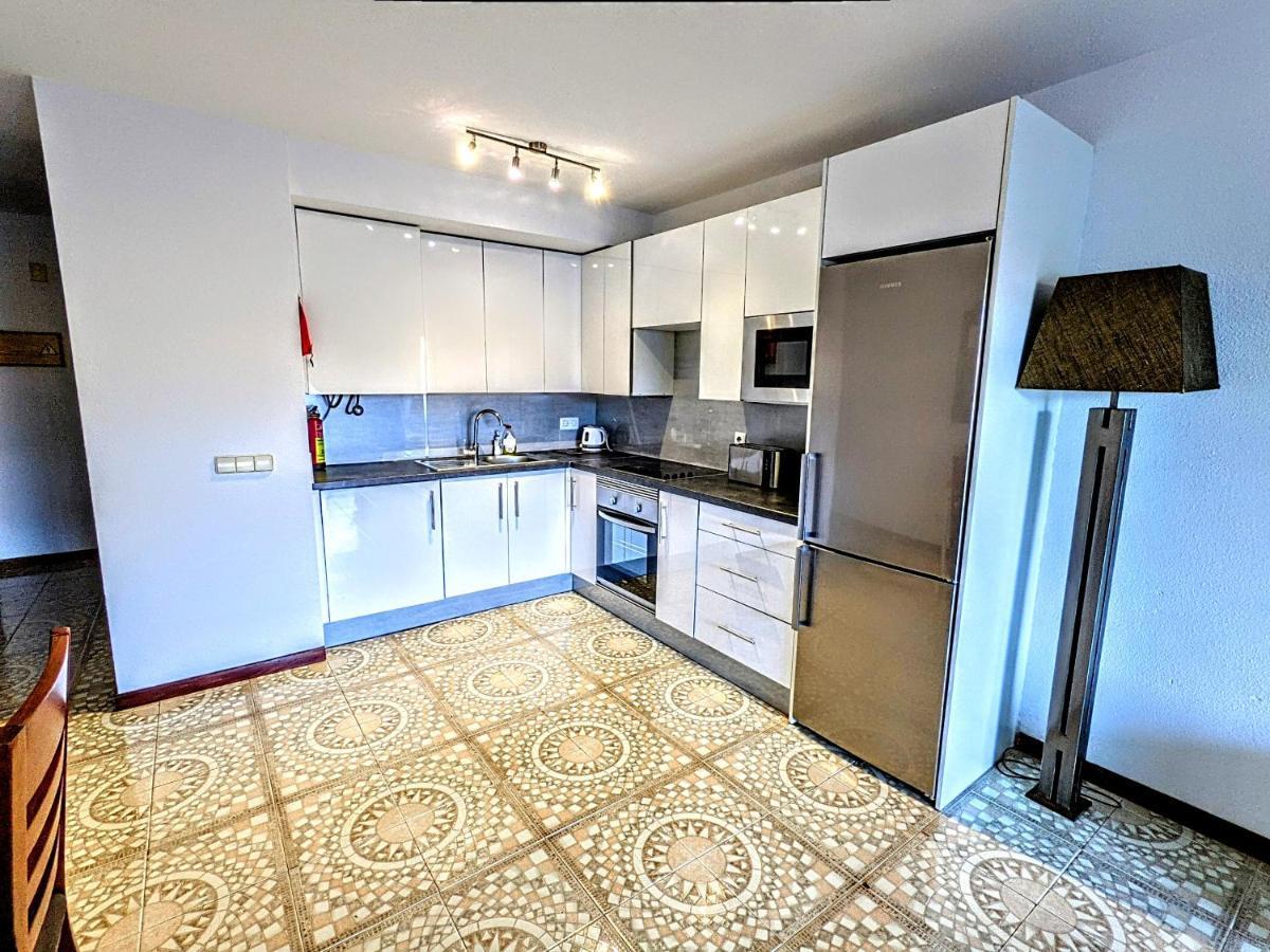 Luxury Newly Refurbished Modern Apartment With Stunning Mountain Views - Xmas And Ny 2025-2026 Now Booking 圣米格尔德阿沃纳 外观 照片